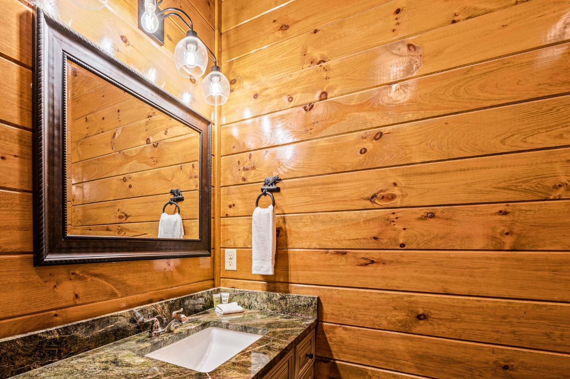 The Mighty Crabapple Manor By Stony Brook Cabins Gatlinburg Ngoại thất bức ảnh